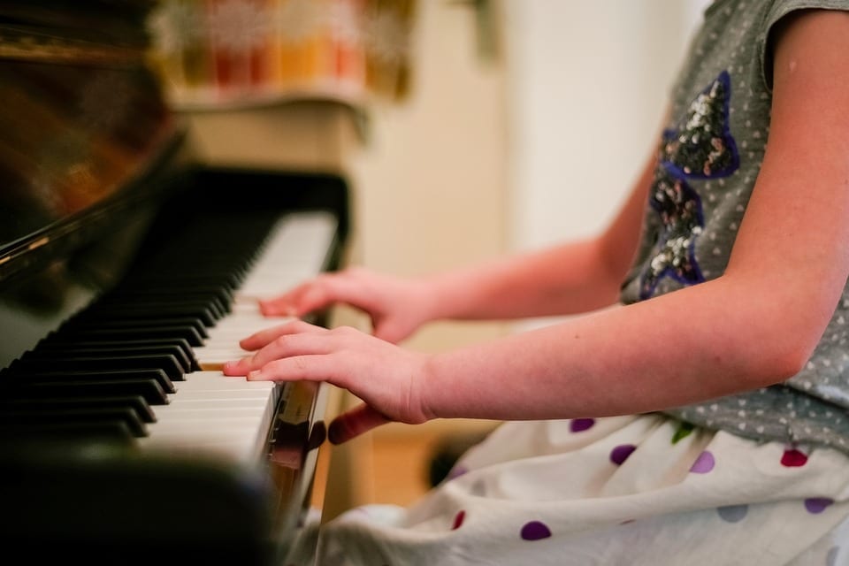 10 Ways Learning to Play Piano May Help Your Child’s Development